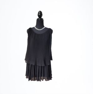 COCKTAIL PARTY READY PLEATED FLARED TUNIC ( L )